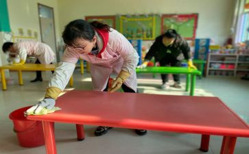 大班保育员学期工作总结7篇