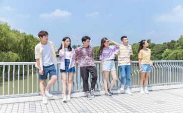 大学作文范文8篇
