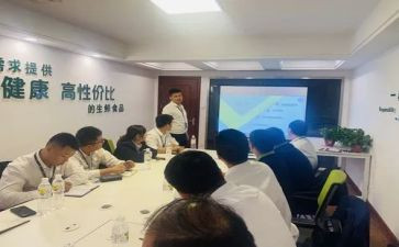 服装店长月总结报告7篇