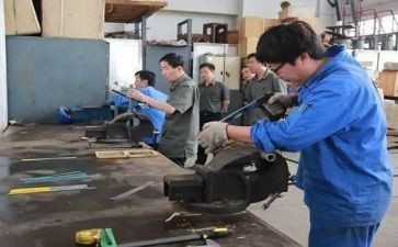 电工年终个人总结报告5篇