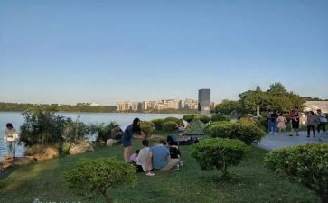 游公园400字作文8篇