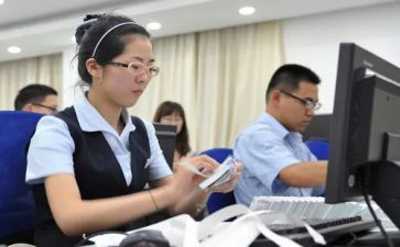 做柜员的心得体会8篇