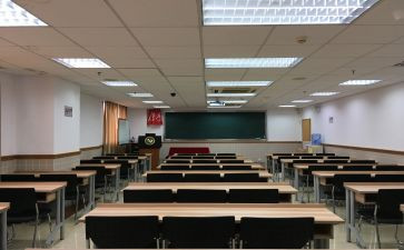 《会飞的教室》的读后感8篇
