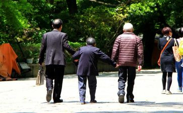 关爱老人志愿活动策划7篇