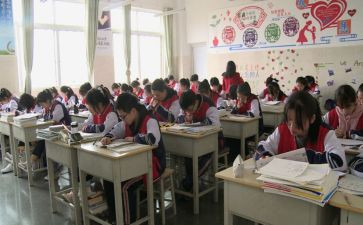 数学教师四年级工作总结6篇