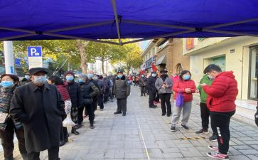 中班数学《排队》教案8篇