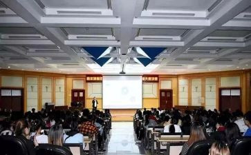 镇级学校会计工作总结范文8篇