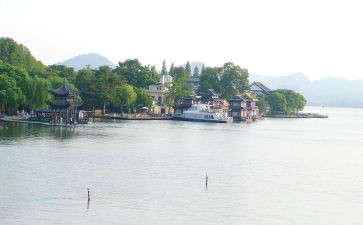 西湖的读后感8篇