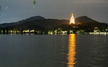 西湖公园优秀作文8篇