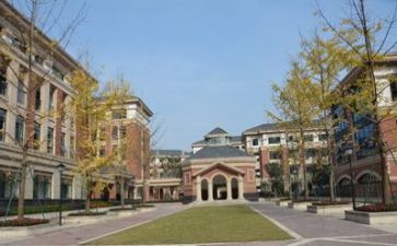 学校签合同优秀8篇