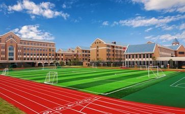 学校签合同推荐8篇
