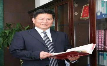2024医院副院长述职报告8篇
